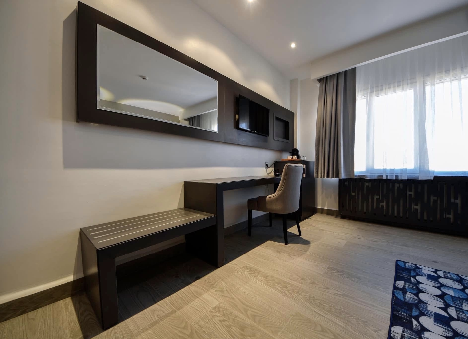 Chaker Hotel