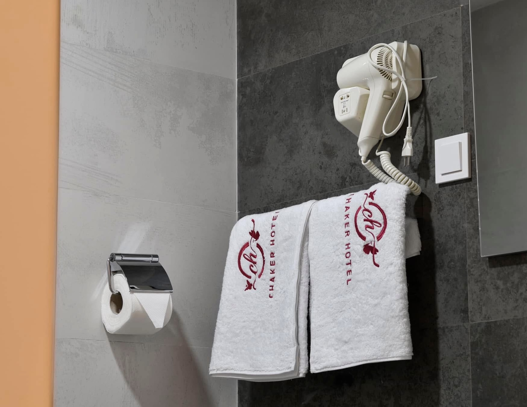 Chaker Hotel