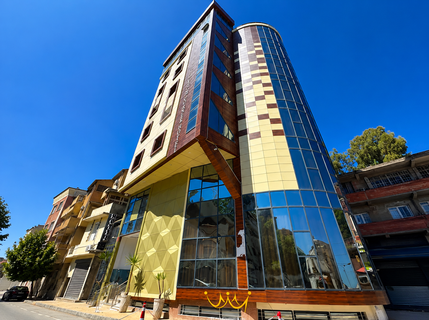 Corner King's Hotel