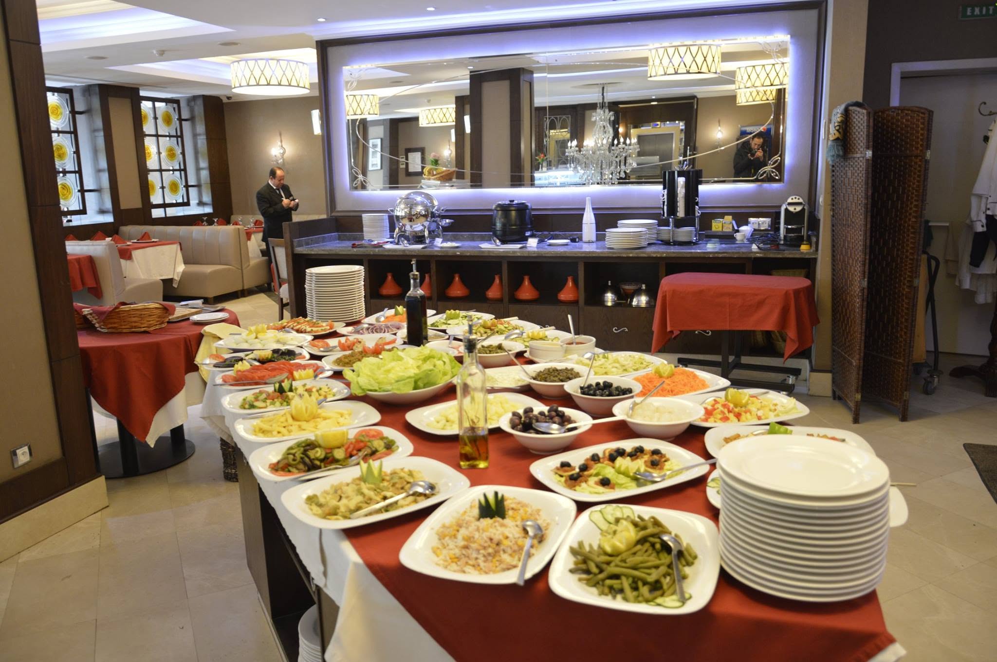 Tadj El Maouada Hotel