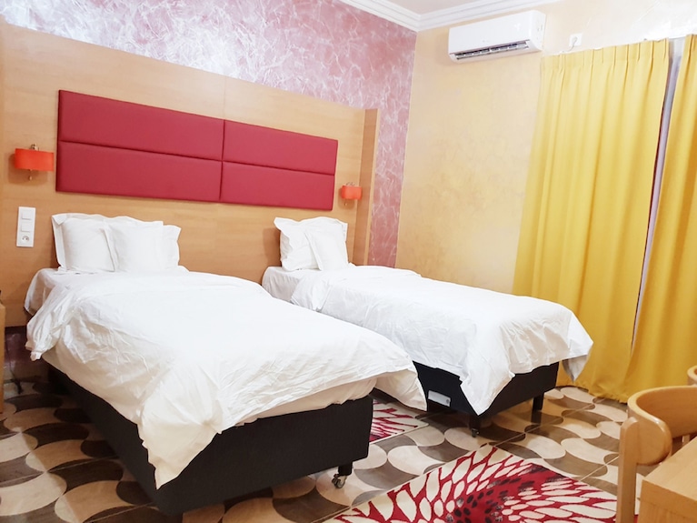 Takialt Hotel